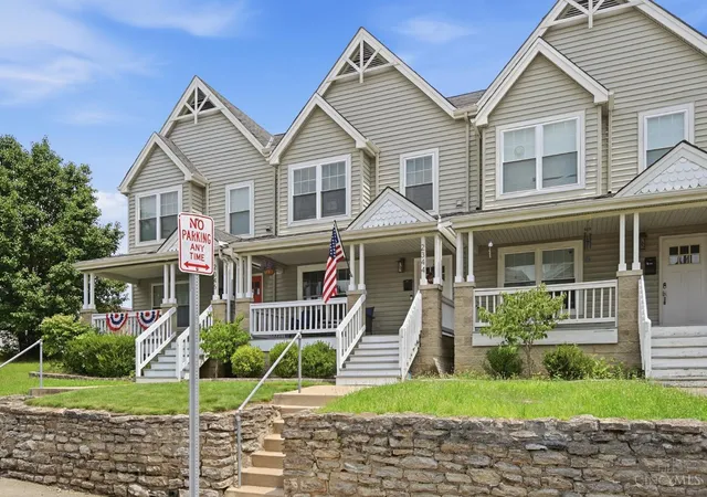 Photo 3 of Single family home for sale at 2344 Kenton St, Cincinnati, OH 45206 | MLS# 1887940 | Listing updated on 2026-07-24