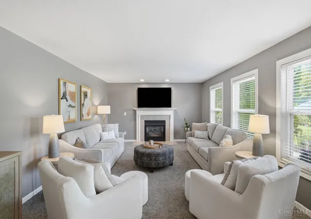 Photo 3 of Sale Pending at 2830 Orchardpark Dr, Cincinnati, OH 45239 | MLS# 1888036 | Listing updated on 2026-07-28