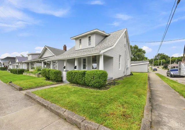 1st image of 1031 N B St, Hamilton, OH 45013 | MLS# 1888095