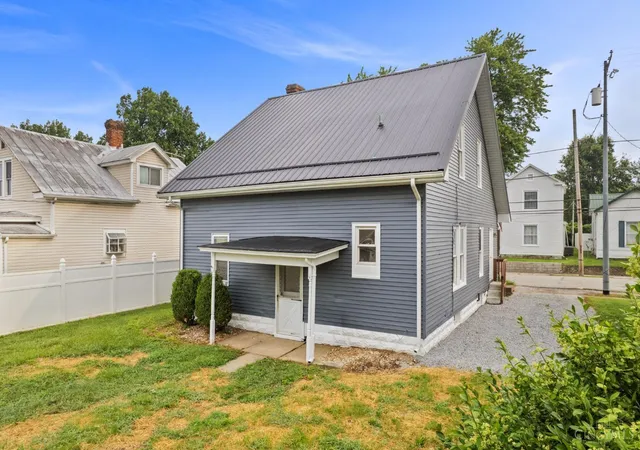 image of 302 E North St, Georgetown, OH 45121 | MLS# 1888090