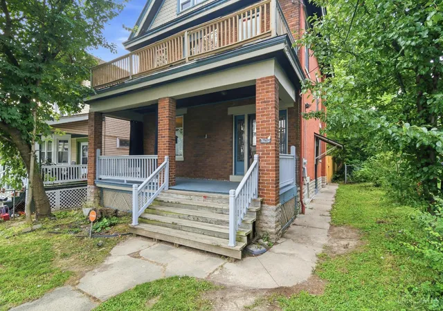 3rd image of 3070 Wardall Ave, Cincinnati, OH 45211 | MLS# 1888043