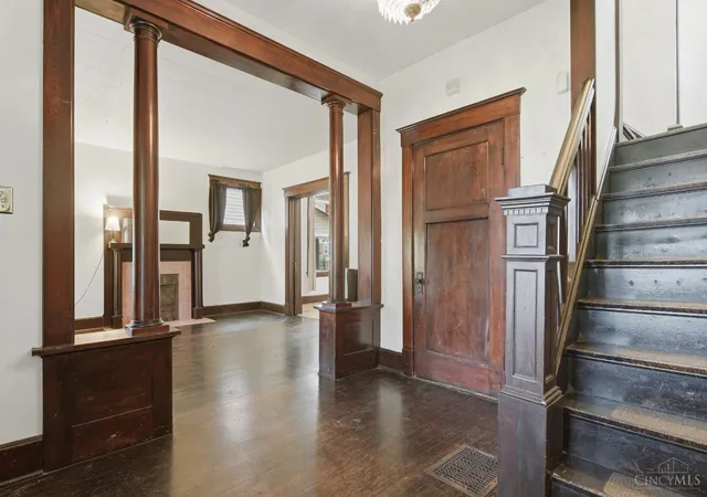 5th image of 3070 Wardall Ave, Cincinnati, OH 45211 | MLS# 1888043