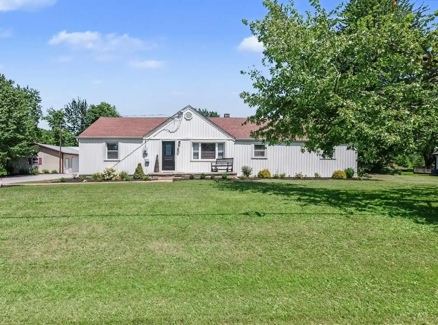 Photo 1 of Single family home for sale at 3796 Starling Rd, Bethel, OH 45106 | MLS# 1887658 | Listing updated on 2026-10-20