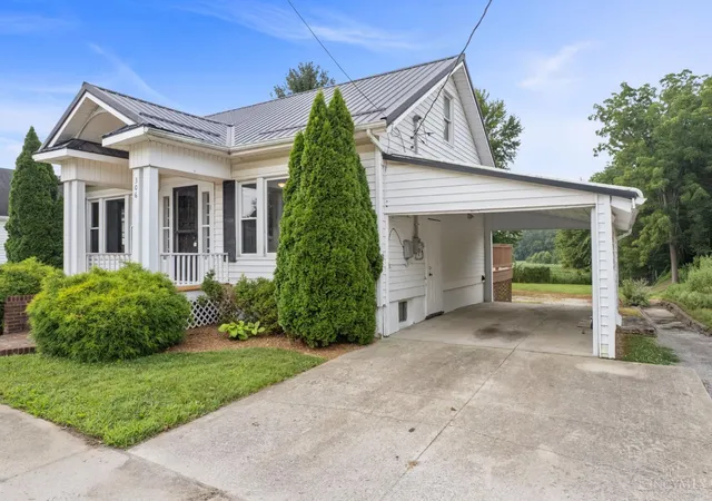 Photo 3 of Single family home for sale at 306 E Main St, Russellville, OH 45168 | MLS# 1888122 | Listing updated on 2026-09-20
