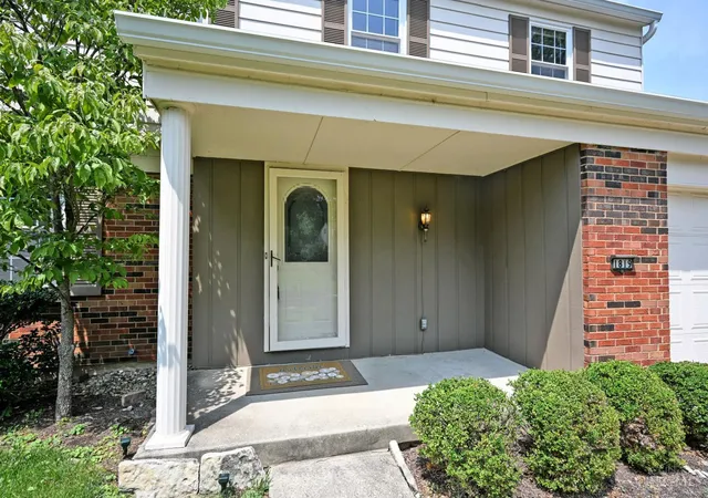 Photo 3 of Sale Pending at 1819 Windhill Ter, Cincinnati, OH 45255 | MLS# 1888133 | Listing updated on 2026-09-10