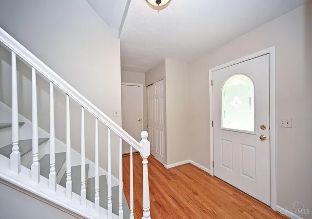 Photo 3 of Sale Pending at 1819 Windhill Ter, Cincinnati, OH 45255 | MLS# 1888133 | Listing updated on 2026-09-10