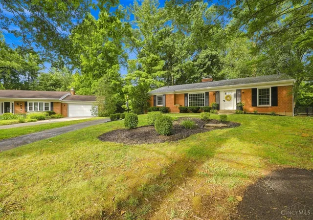 2nd image of 5790 Beechnut Dr, Anderson Twp, OH 45230 | MLS# 1888063