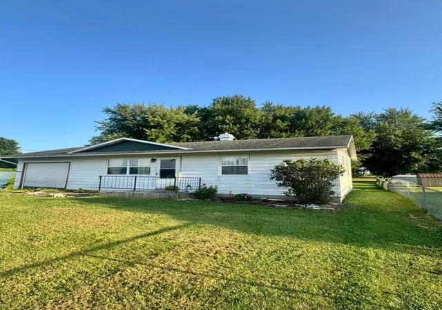 4th image of 4464 Tri County Hwy, Mount Orab, OH 45154 | MLS# 1888130