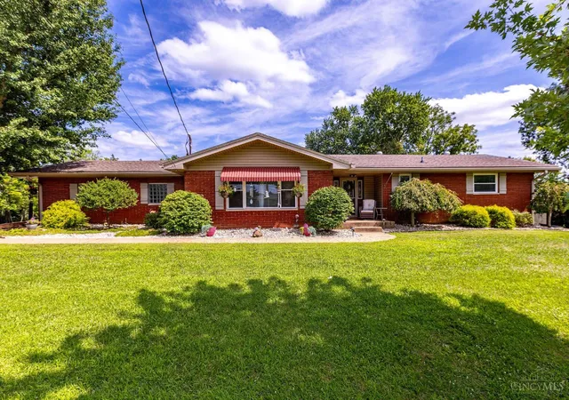 Photo 2 of Sale Pending at 2227 Millville Ave, Hamilton, OH 45013 | MLS# 1886707 | Listing updated on 2026-08-04
