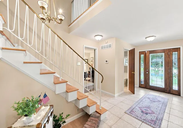 4th image of 1163 Gleneagles Ct, Cincinnati, OH 45233 | MLS# 1888144
