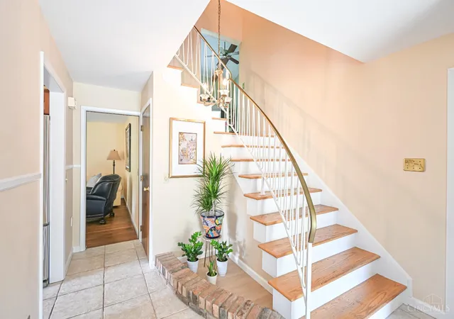 5th image of 1163 Gleneagles Ct, Cincinnati, OH 45233 | MLS# 1888144