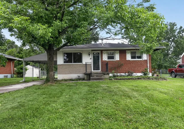 Photo 3 of Sale Pending at 9743 Woodmill Ln, Cincinnati, OH 45231 | MLS# 1887275 | Listing updated on 2026-09-19