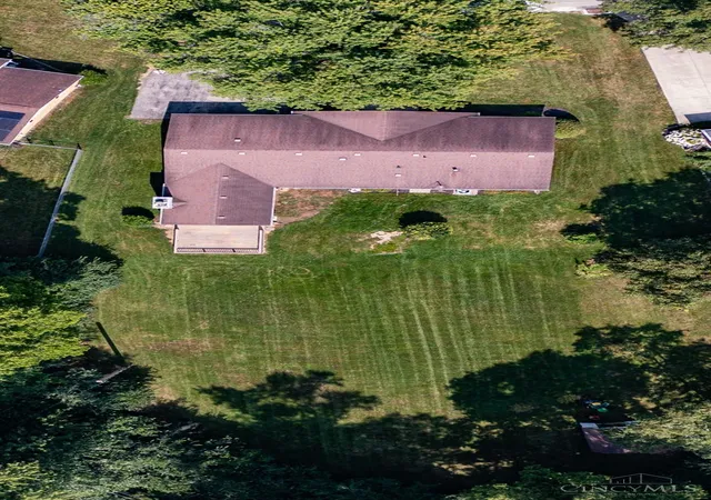 3rd image of 4510 Parklawn Dr, Kettering, OH 45440 | MLS# 1888099