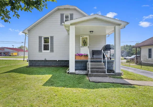 2nd image of 521 N Columbus St, Russellville, OH 45168 | MLS# 1887606