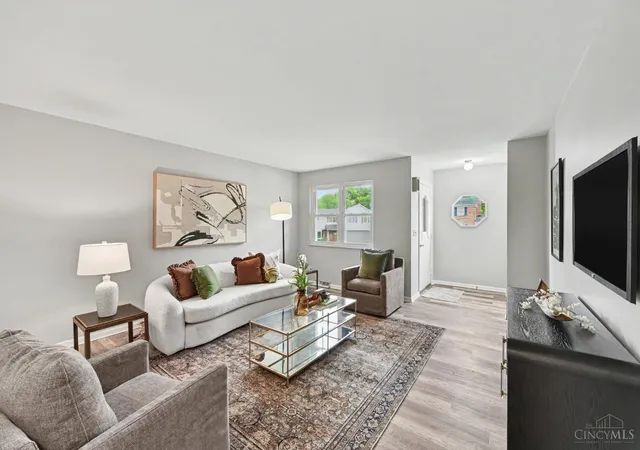 2nd image of 465 Debonhill Ct, Cincinnati, OH 45238 | MLS# 1888062