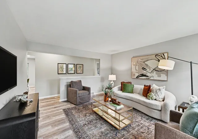 3rd image of 465 Debonhill Ct, Cincinnati, OH 45238 | MLS# 1888062