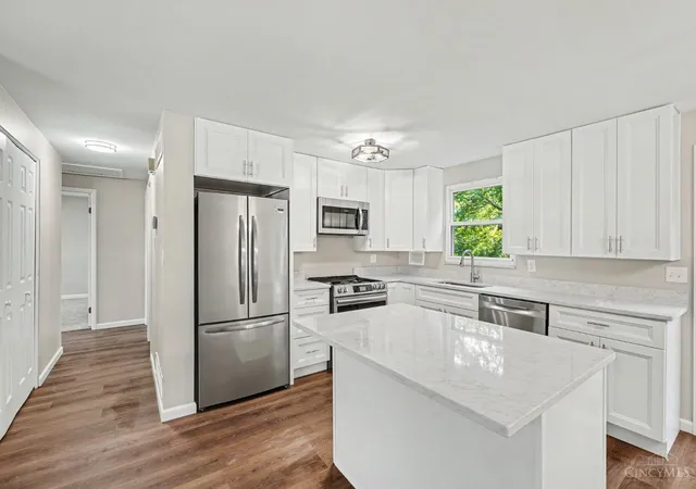 2nd image of 5732 E Tall Oaks Dr, Milford, OH 45150 | MLS# 1888185