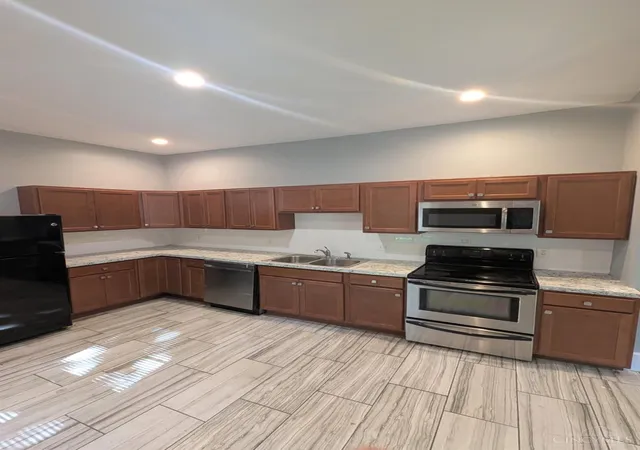 Photo 4 of Sale Pending at 741 E Epworth Ave, Cincinnati, OH 45232 | MLS# 1888193 | Listing updated on 2026-08-26