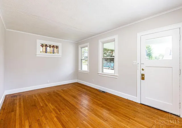 5th image of 3545 Meadow Ave, Cincinnati, OH 45211 | MLS# 1887674