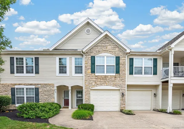 2nd image of 2019 Commons Circle Dr, Batavia, OH 45103 | MLS# 1888215