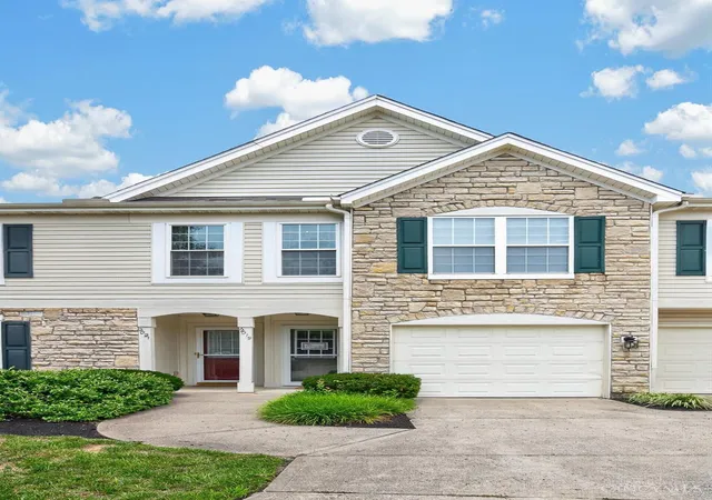 3rd image of 2019 Commons Circle Dr, Batavia, OH 45103 | MLS# 1888215