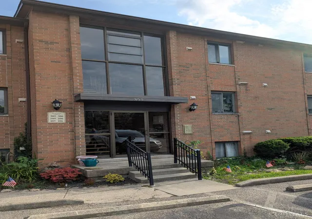 1st image of 355 Grand Ave #105, Cincinnati, OH 45205 | MLS# 1888197