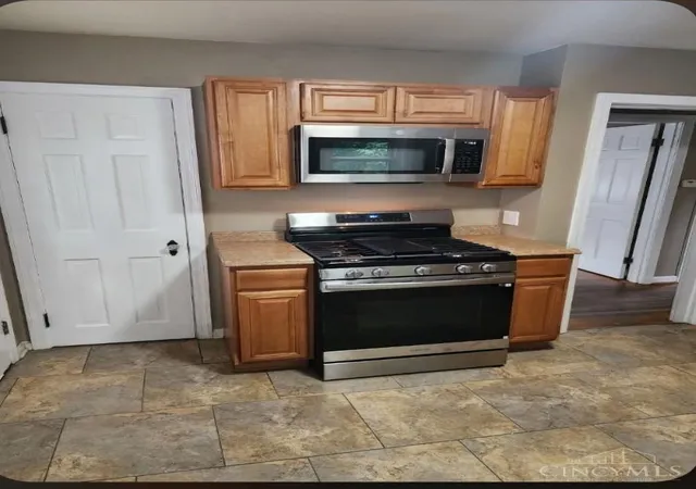 Photo 4 of Sale Pending at 3830 Gardner Ave, Cincinnati, OH 45236 | MLS# 1888127 | Listing updated on 2026-08-17