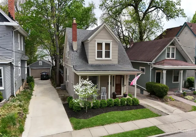 3rd image of 3758 Isabella Ave, Cincinnati, OH 45209 | MLS# 1885884