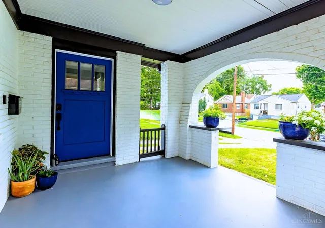 Photo 3 of Single family home for sale at 5520 Davies Pl, Cincinnati, OH 45227 | MLS# 1888273 | Listing updated on 2026-08-28