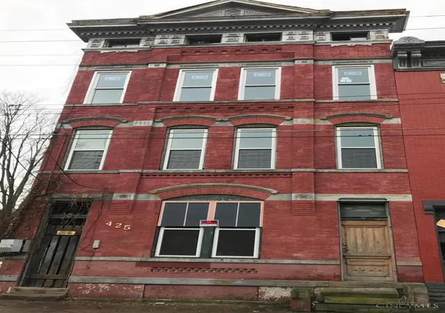 2nd image of 425 Whiteman St, Cincinnati, OH 45214 | MLS# 1888290