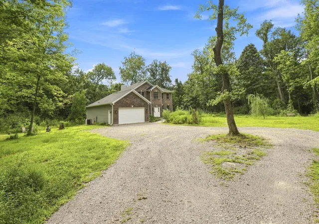 4th image of 3782 Fulton Grove Rd, Cincinnati, OH 45245 | MLS# 1888281