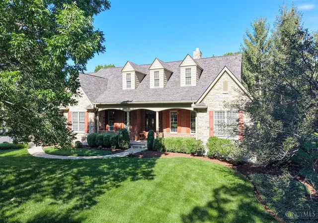 1st image of 8000 Chinquapin Ln, Indian Hill, OH 45243 | MLS# 1888103