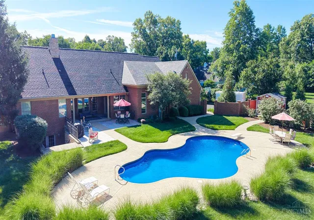 2nd image of 8000 Chinquapin Ln, Indian Hill, OH 45243 | MLS# 1888103