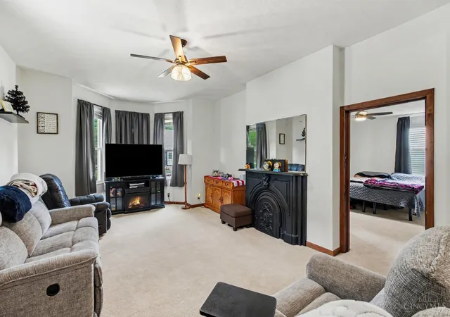 5th image of 166 Chelsea Pl, Cincinnati, OH 45233