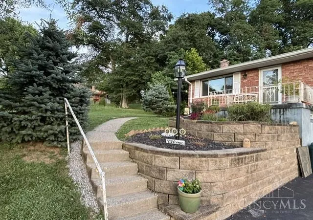 2nd image of 6121 Connie Ln, Green Twp, OH 45233 | MLS# 1888380
