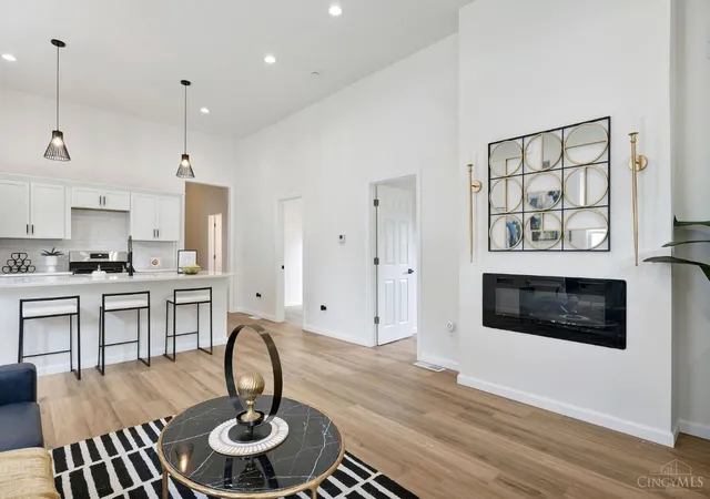 4th image of 4704 Ward St, Cincinnati, OH 45227 | MLS# 1888393