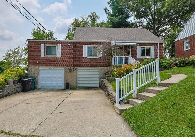 2nd image of 2855 Allview Cir, Cincinnati, OH 45238 | MLS# 1887929