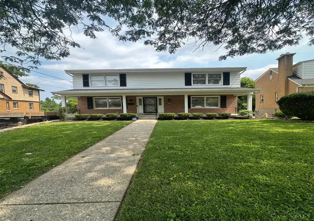 2nd image of 2715 Powell Dr, Cincinnati, OH 45211 | MLS# 1888417