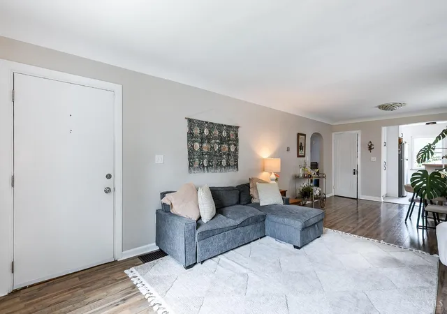 4th image of 2508 St Albans Ave, Golf Manor, OH 45237 | MLS# 1888407