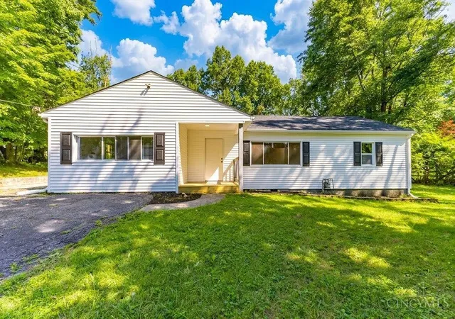 1st image of 1073 Cedar Dr, Milford, OH 45150 | MLS# 1888484
