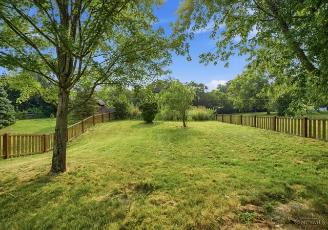 30th image of 944 Fox Croft Pl, Trenton, OH 45067 | MLS# 1888489