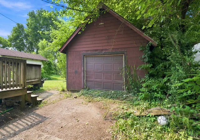 4th image of 2125 Winona Dr, Middletown, OH 45042 | MLS# 1887966
