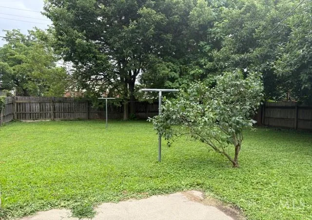 5th image of 230 Kenyon Dr, Wilmington, OH 45177 | MLS# 1888504