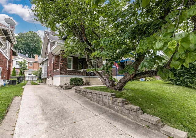 image of 3097 Linwood Ave, Cincinnati, OH 45208 | MLS# 1888352
