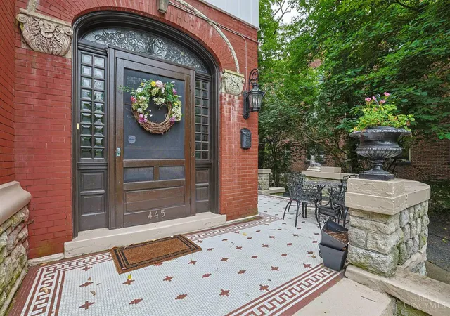 5th image of 445 Ludlow Ave, Cincinnati, OH 45220 | MLS# 1888541