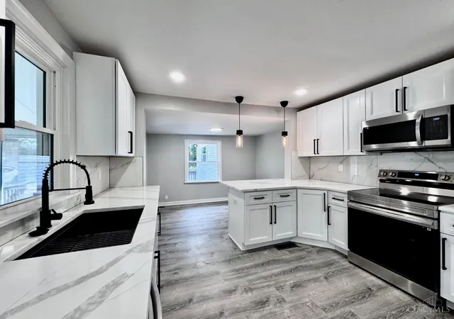 Photo 3 of Sale Pending at 4213 Webster Ave, Deer Park, OH 45236 | MLS# 1888222 | Listing updated on 2026-09-18