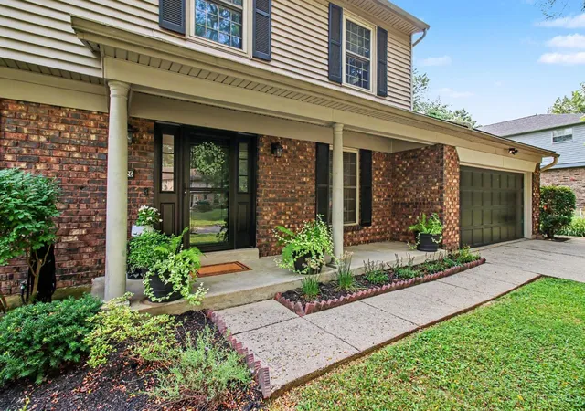 2nd image of 10426 Briarcove Ln, Symmes Twp, OH 45242 | MLS# 1888578