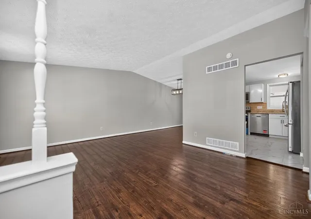 Photo 3 of Sale Pending at 11255 Logenberry Cir, Cincinnati, OH 45240 | MLS# 1888569 | Listing updated on 2026-08-31