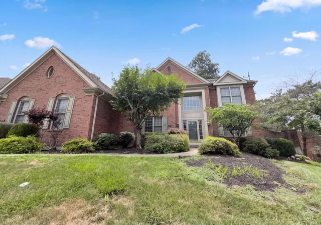 Photo 1 of Single family home for sale at 6667 Miami Woods Dr, Loveland, OH 45140 | MLS# 1888589 | Listing updated on 2026-09-10