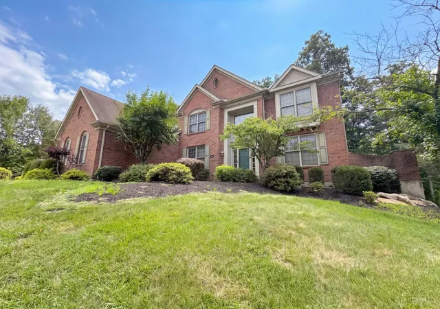 Photo 2 of Single family home for sale at 6667 Miami Woods Dr, Loveland, OH 45140 | MLS# 1888589 | Listing updated on 2026-09-10